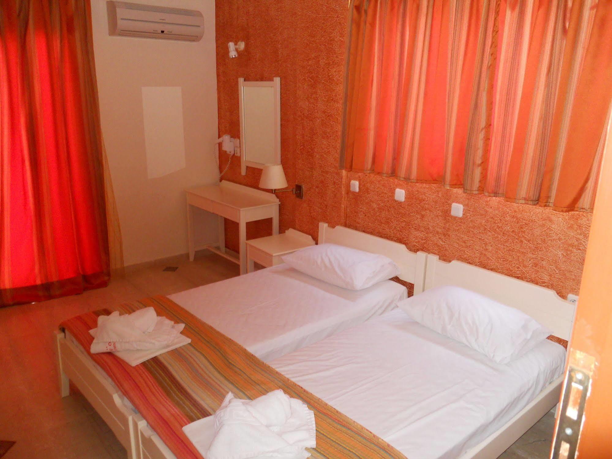 Lofos Apartments Prínos Esterno foto